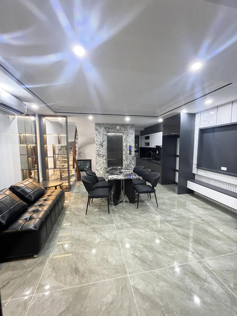 Nhà Phố Hà Trì Hà Đông Full Nội Thất, Oto Đỗ Cửa - Giá 10 tỷ