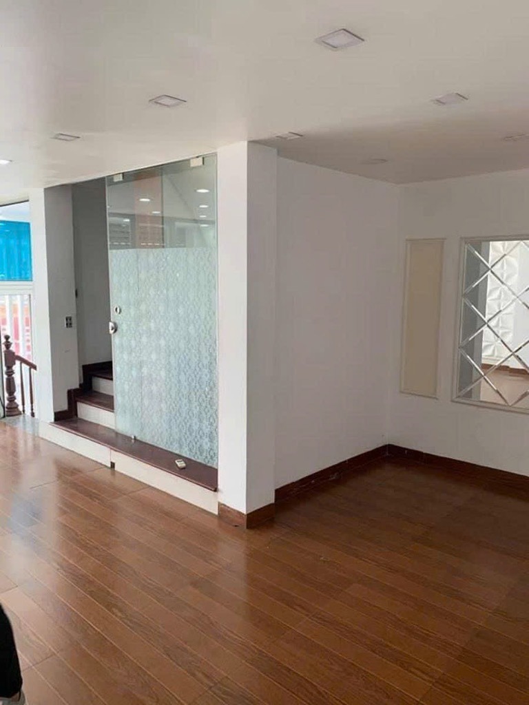Nhà Phân Lô Ô Tô Vành Đai 3 - Kinh Doanh, Văn Phòng, Sổ Đỏ