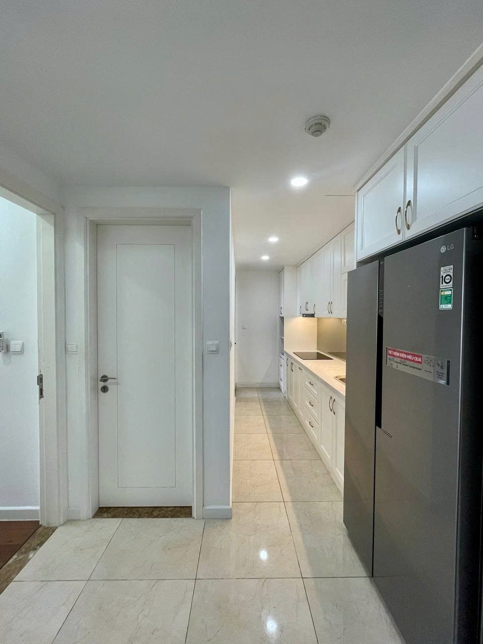 Bán Căn 2PN View Hồ Tại Vinhomes D’Capitale - Giá 7.x Tỷ