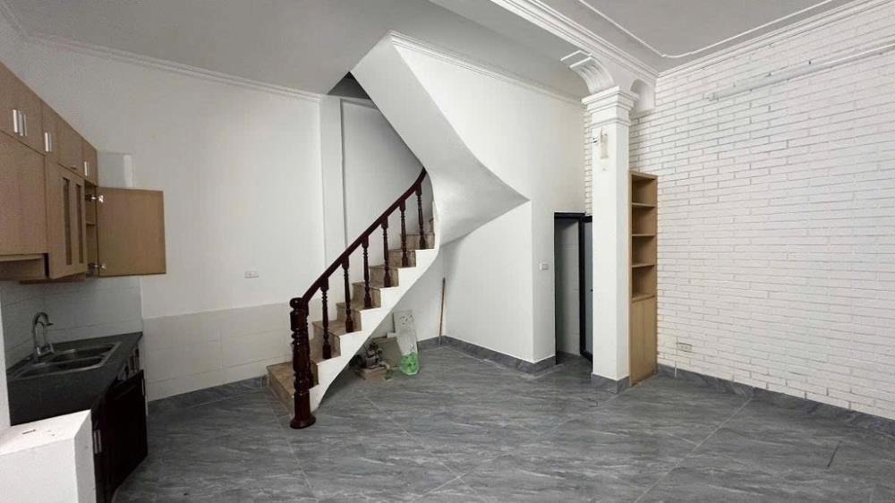 Bán Gấp Nhà Thụy Khuê - 52m2 - 8.8 Tỷ - Vị Trí Đẹp, Tiềm Năng Lớn