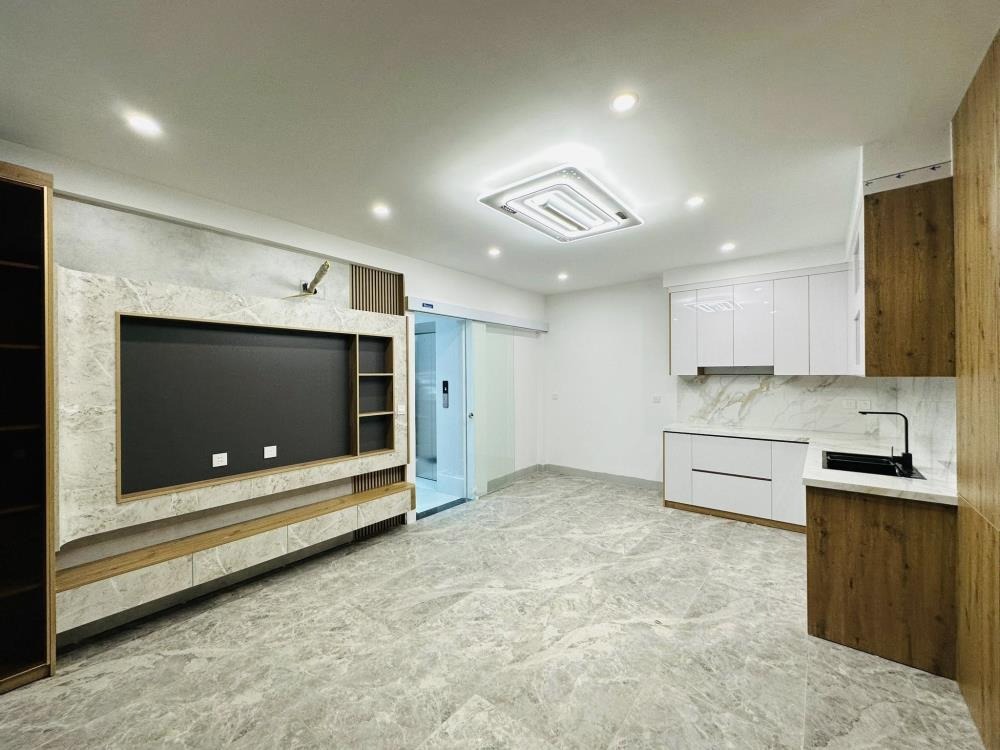 Bán nhà phố Hà Trì, Hà Đông: 44mx5T, Thang máy, Full NT, Ô tô KD - Giá 10 tỷ