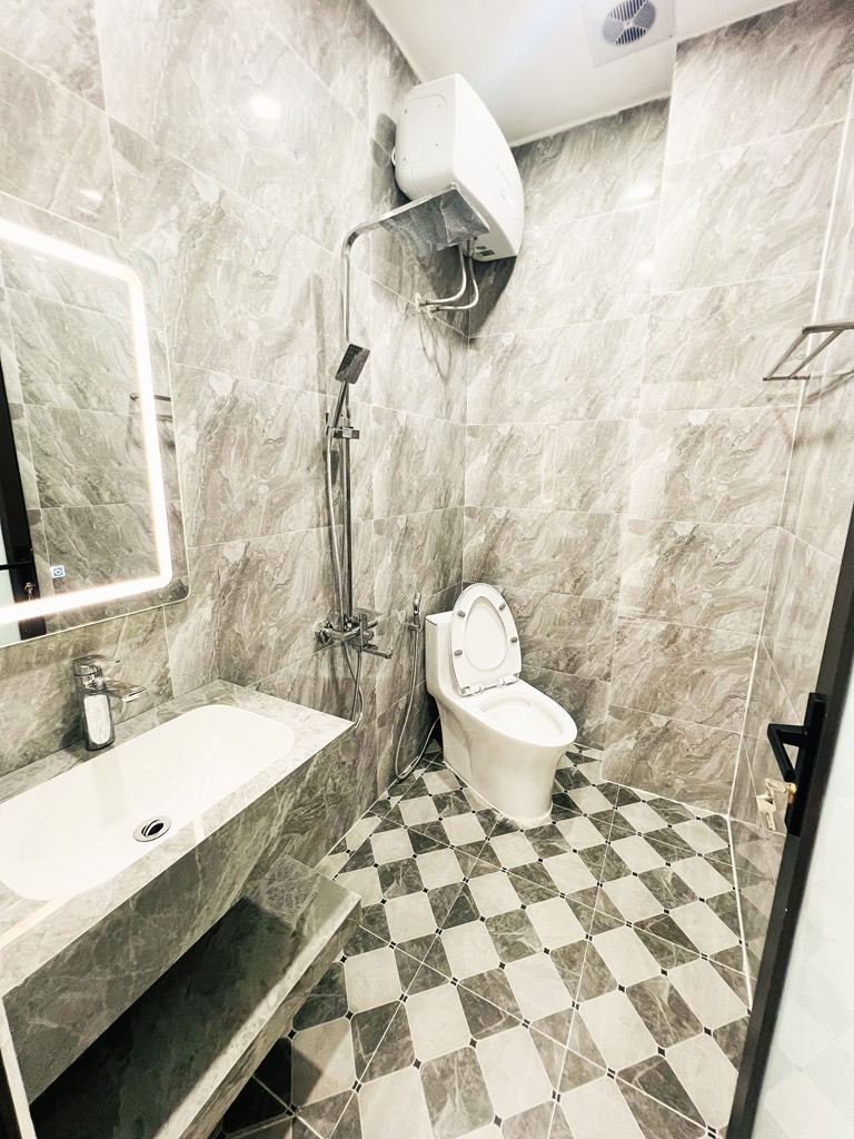 Bán nhà Hoàng Mai 57m2, 5 tầng, thang máy, full nội thất, 14.6 tỷ