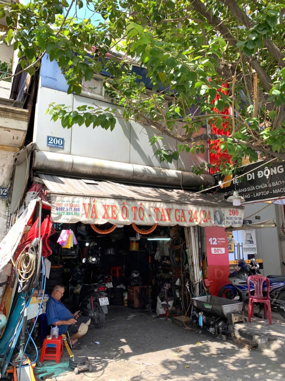 Bán Nhà Mặt Tiền Hoàng Văn Thụ, Tân Bình - 24 Tỷ - Vị Trí Kinh Doanh
