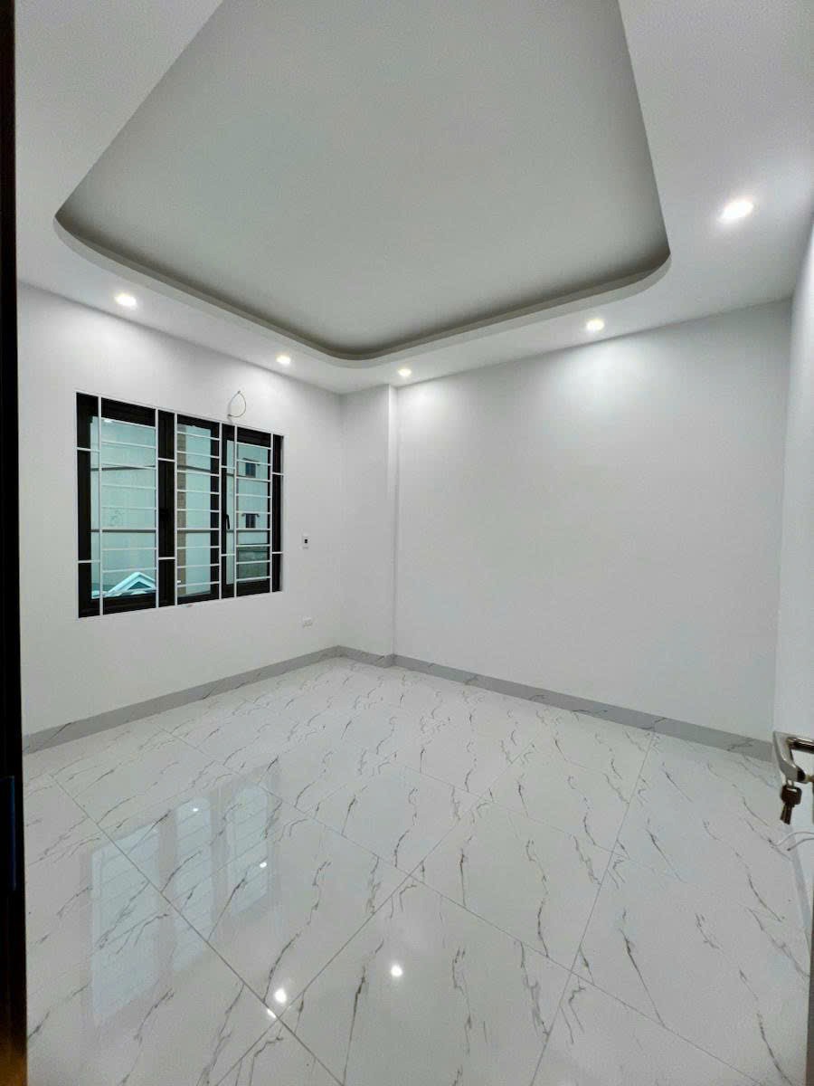 Bán Nhà Riêng Hà Đông 5 Tầng, 42m2, Giá 4.85 Tỷ - Vị Trí Đắc Địa