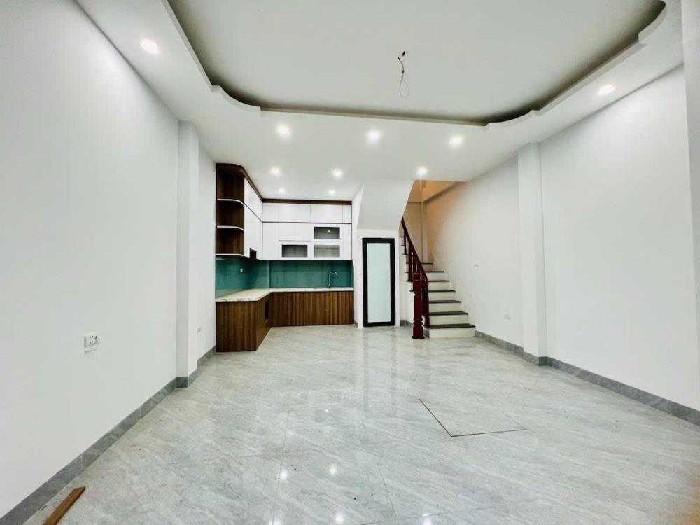 Bán Nhà Riêng Hà Đông 5 Tầng, 42m2, Giá 4.85 Tỷ - Vị Trí Đắc Địa
