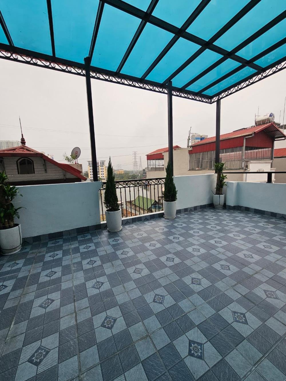 Nhà Đẹp 5 Tầng, Thang Máy, View Hồ - 533 Tam Trinh, Giá 12.3 Tỷ