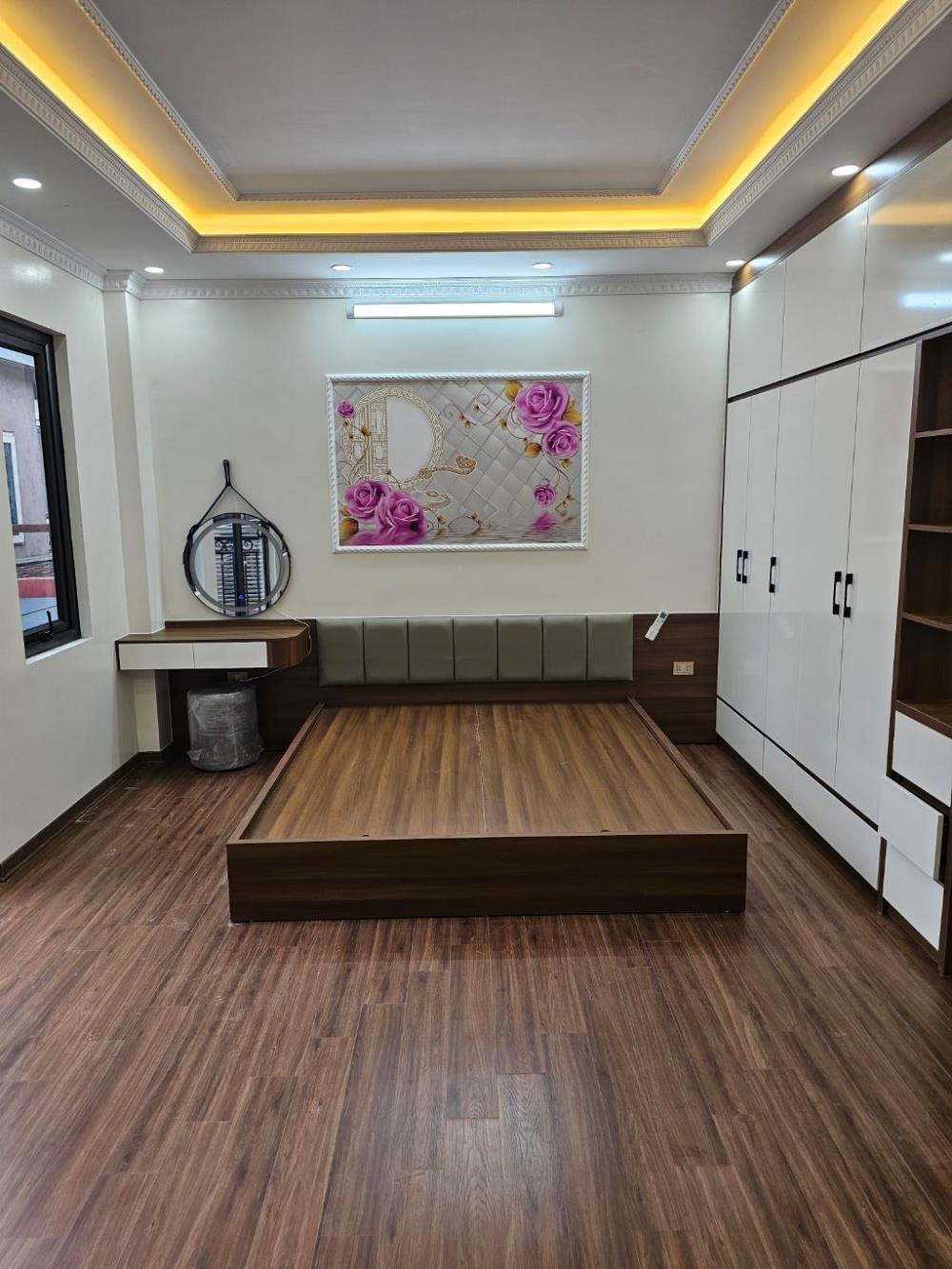 Nhà Đẹp 5 Tầng, Thang Máy, View Hồ - 533 Tam Trinh, Giá 12.3 Tỷ