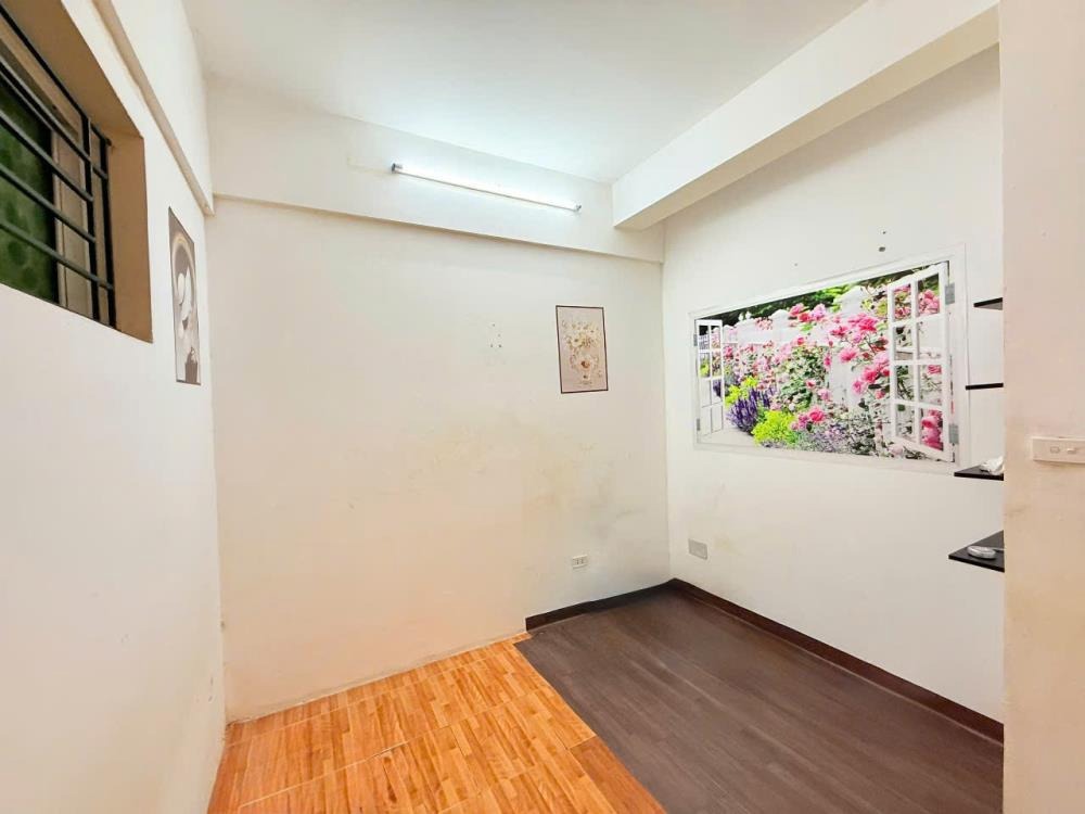 Bán căn hộ 2PN, tầng 3 Ban Tổ chức Trung Ương, ngõ 267 Hoàng Hoa Thám - View Hồ Tây