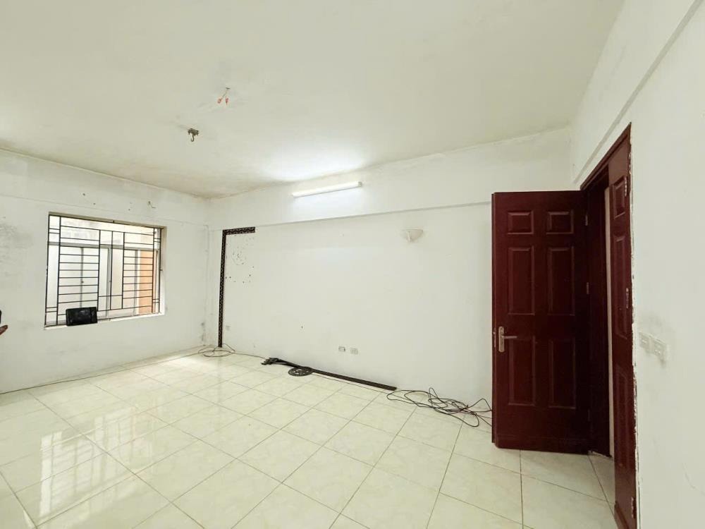Bán căn hộ 2PN, tầng 3 Ban Tổ chức Trung Ương, ngõ 267 Hoàng Hoa Thám - View Hồ Tây