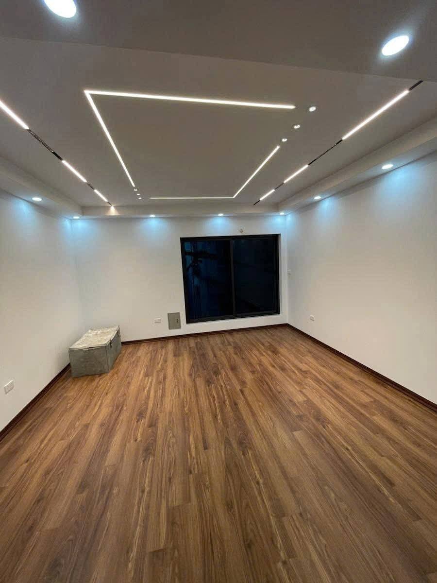 Nhà Mới 6 Tầng, Thang Máy, Cầu Giấy: Giá 10.8 Tỷ Thương Lượng