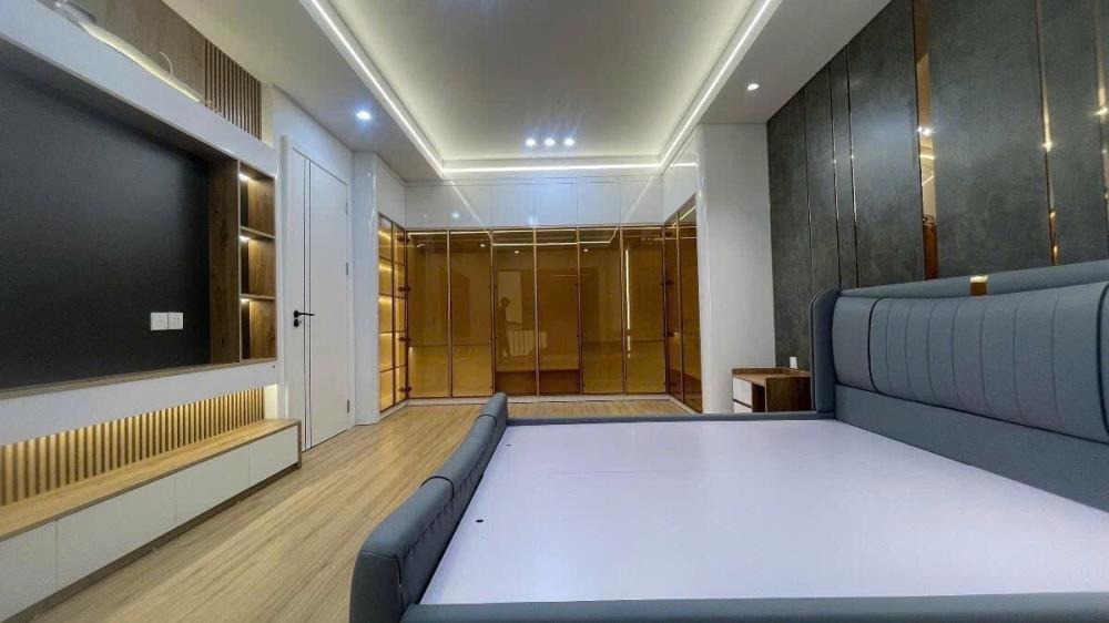 Nhà Mặt Phố 7 Tầng, Thang Máy, Quận Thanh Xuân - Vị Trí Đắc Địa, Kinh Doanh Sầm Uất
