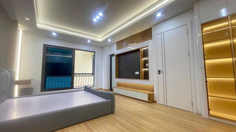 Nhà Mặt Phố 7 Tầng, Thang Máy, Quận Thanh Xuân - Vị Trí Đắc Địa, Kinh Doanh Sầm Uất