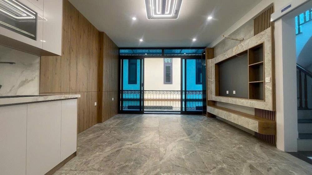 Nhà Mặt Phố 7 Tầng, Thang Máy, Quận Thanh Xuân - Vị Trí Đắc Địa, Kinh Doanh Sầm Uất
