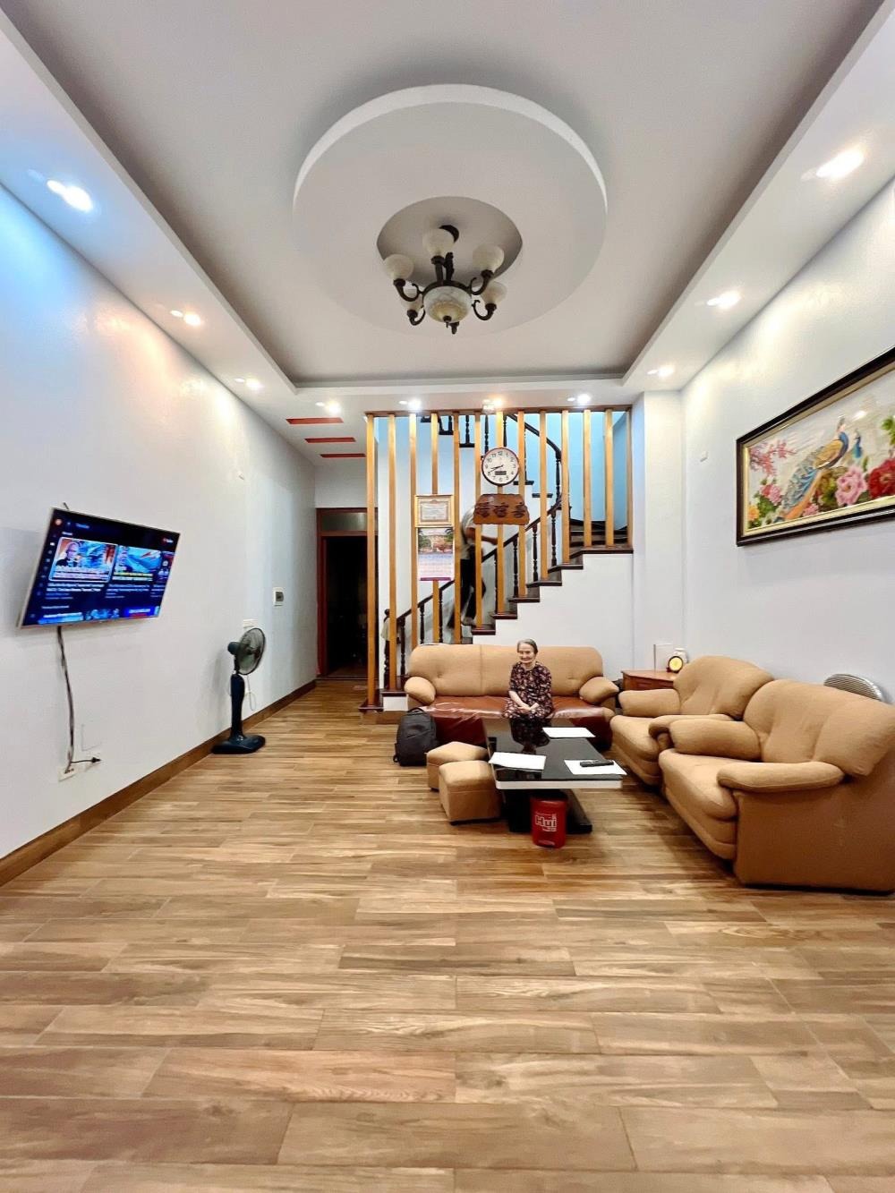 Bán nhà Định Công Thượng - 71m2, 5 tầng, MT 5m, 14.5 tỷ - Vị trí đẹp, giao thông thuận tiện