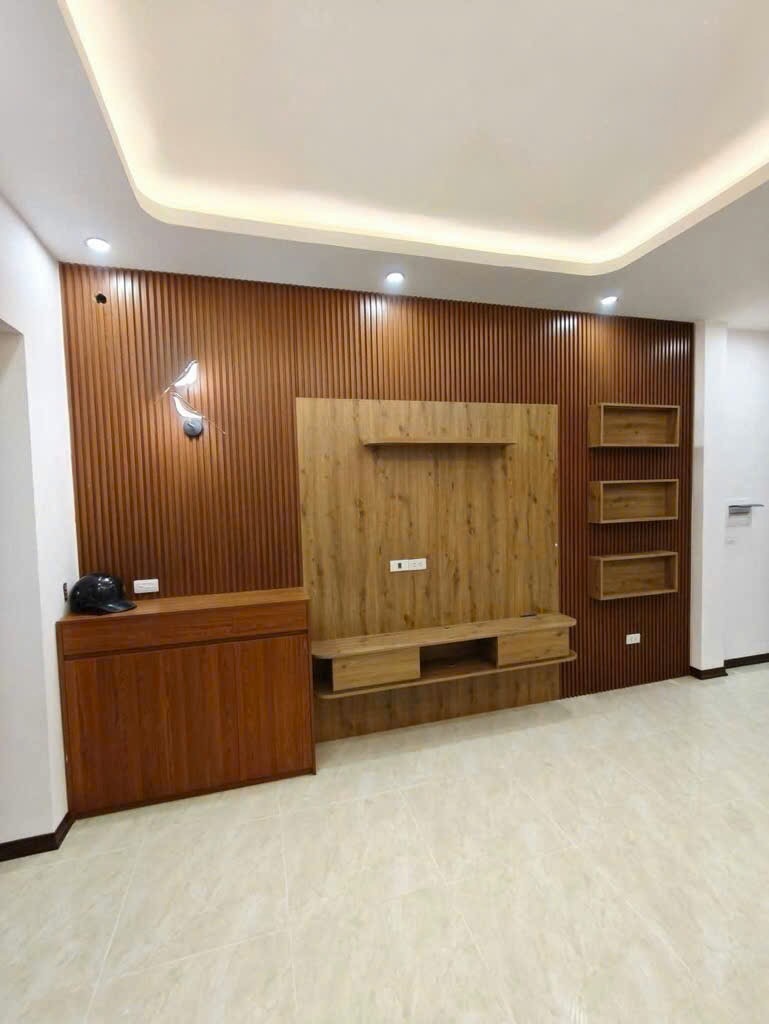 Nhà Đội Cấn 35m2, 5 Tầng, Ngõ Nông, Gần Ô Tô