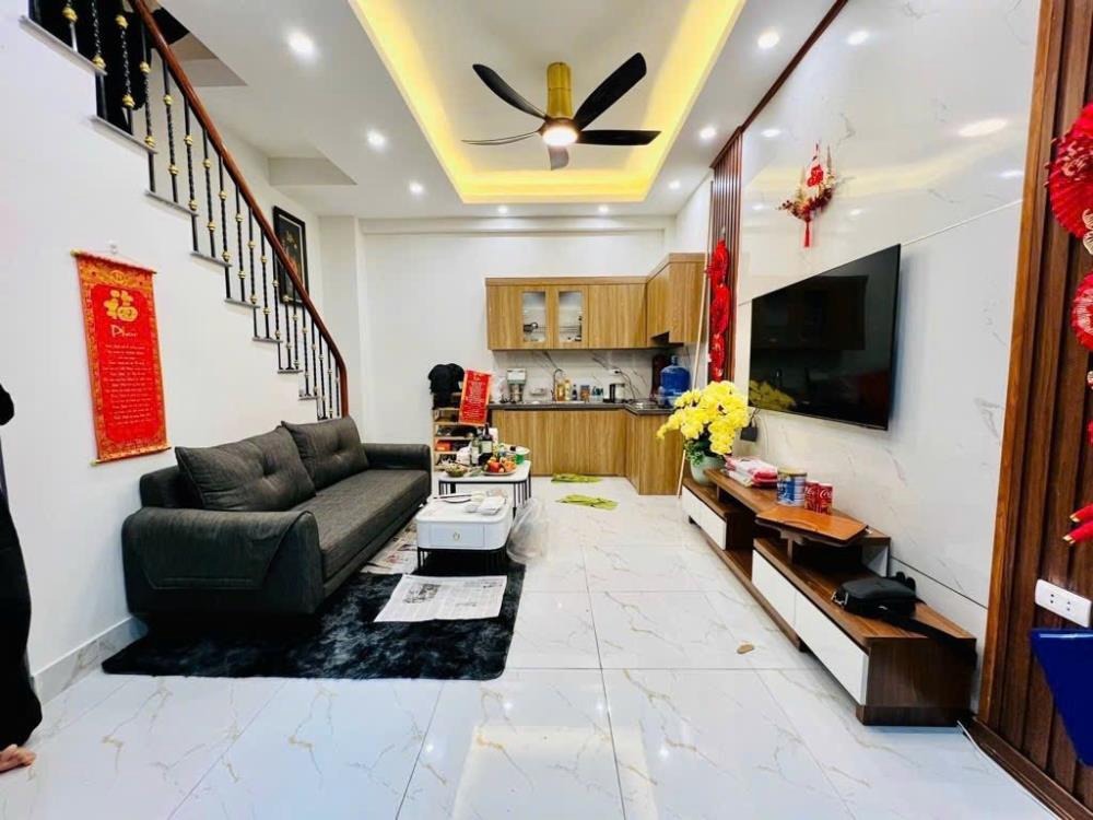 Bán nhà phố Thanh Nhàn: 30m2, 4 tầng, 5.85 tỷ - Đầu tư/Kinh Doanh