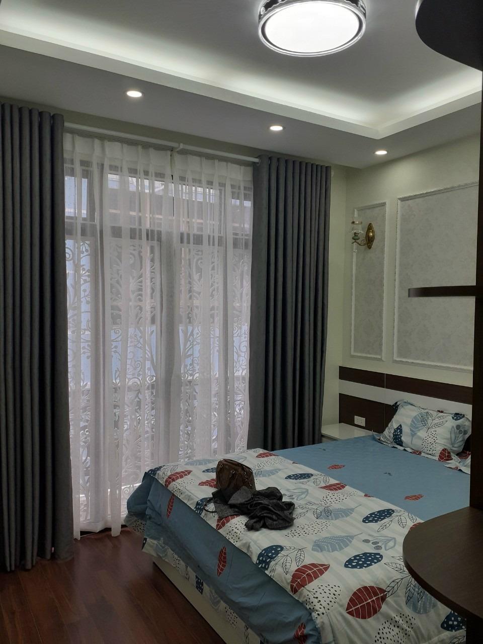 Bán Gấp Nhà Sát Phố Ngô Quyền - 42m2, 4 Tầng, Ô Tô Đỗ Cửa, Giá 6 Tỷ