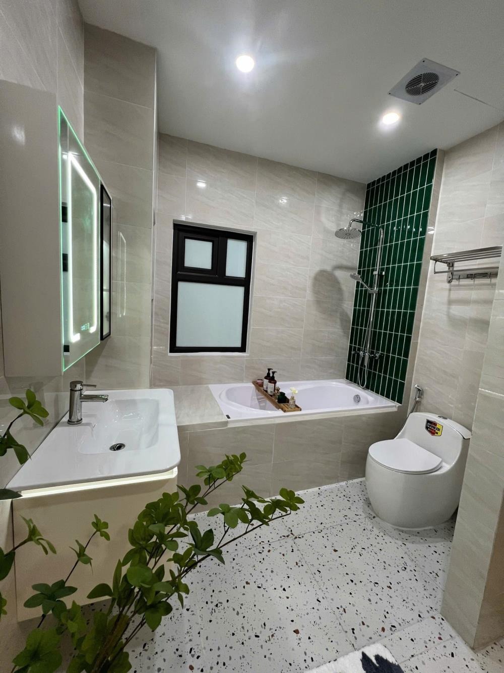 Bán Nhà Giá Rẻ Bạch Mai, Hai Bà Trưng - 40m2x5T - Lô Góc 2 Thoáng - Chỉ 7.5 Tỷ