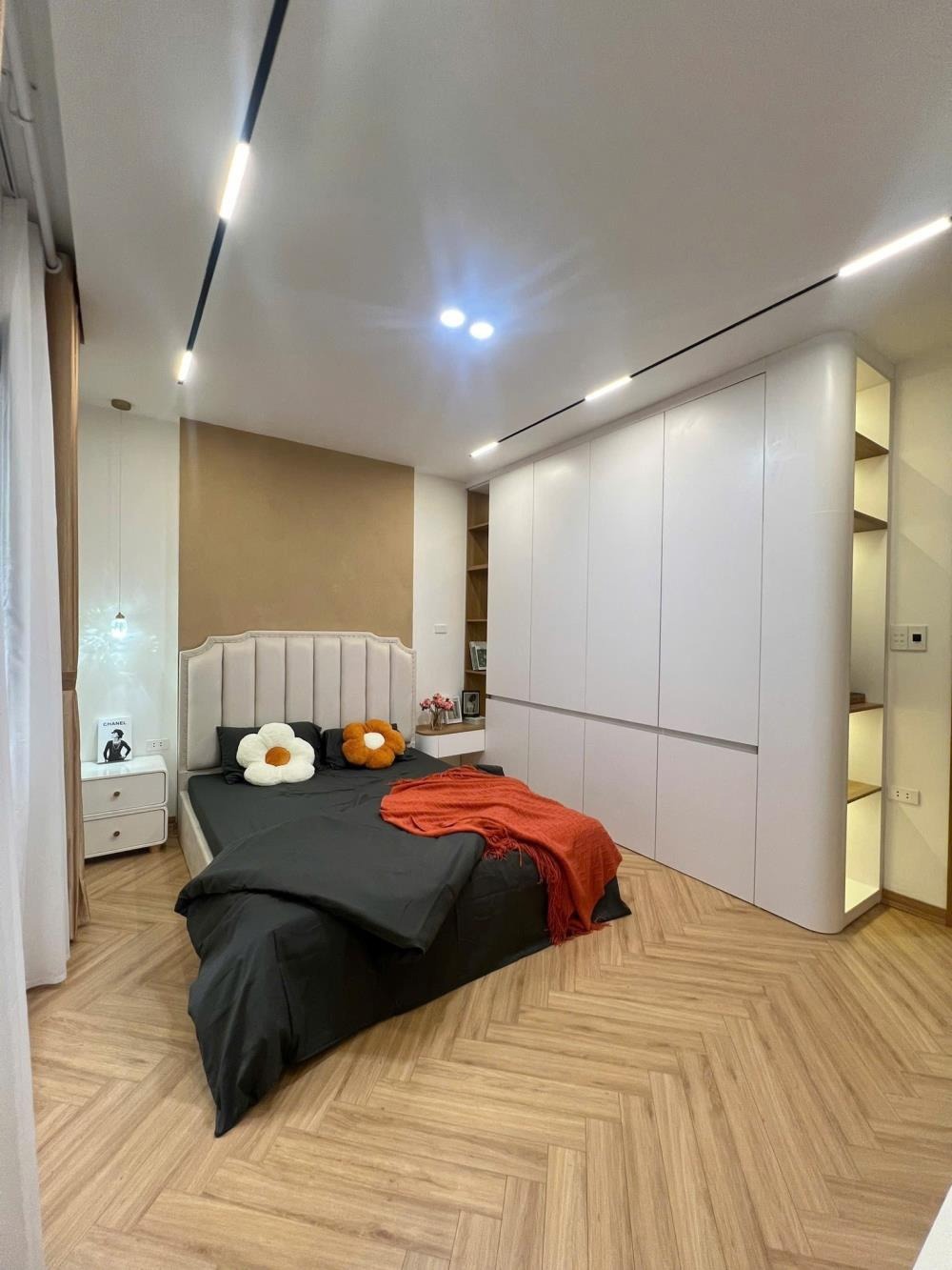 Bán Nhà Giá Rẻ Bạch Mai, Hai Bà Trưng - 40m2x5T - Lô Góc 2 Thoáng - Chỉ 7.5 Tỷ