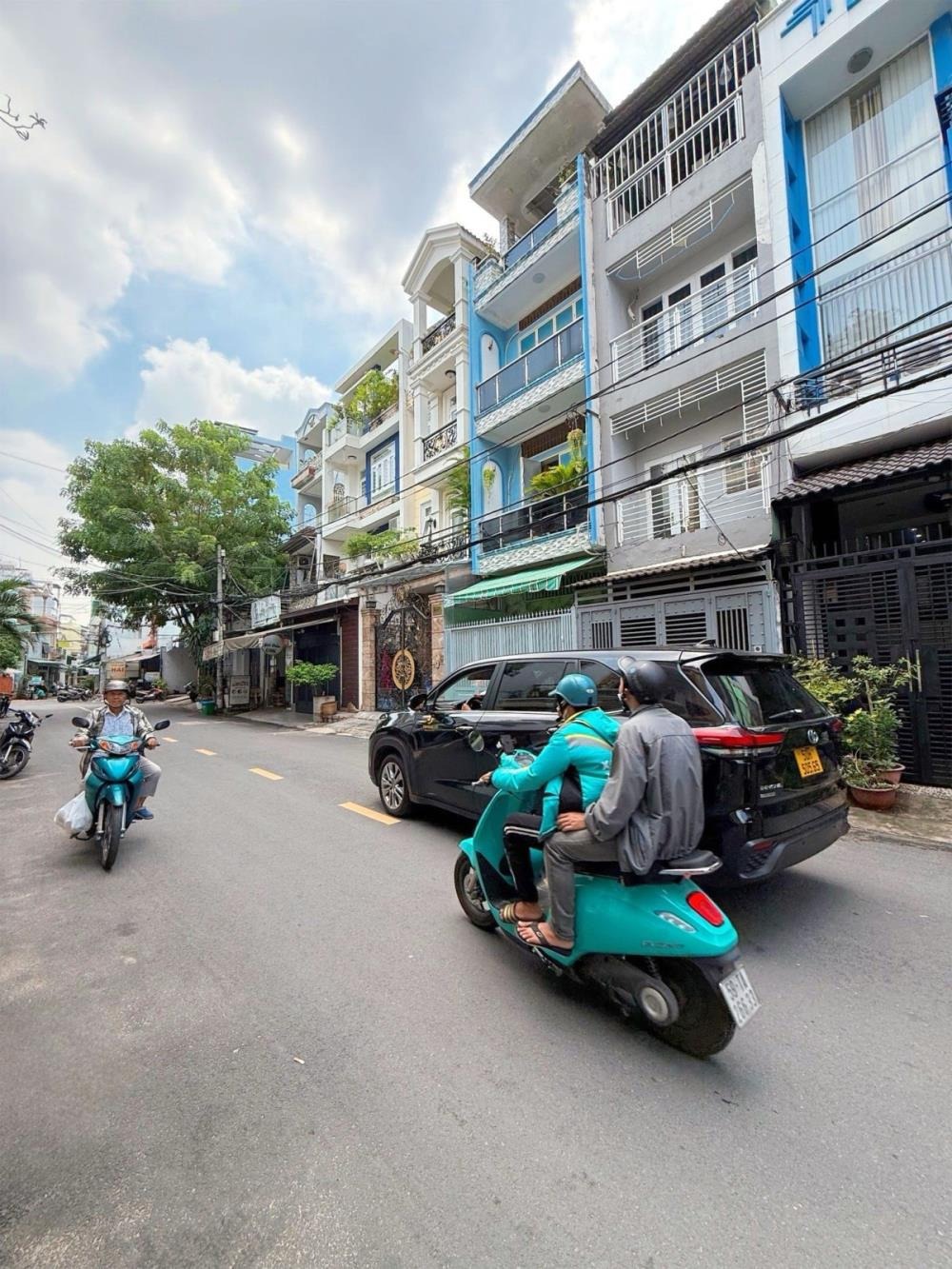 Bán nhà mặt tiền Quận 11, 65m2, 5 tầng, 5PN, 7WC, giá tốt