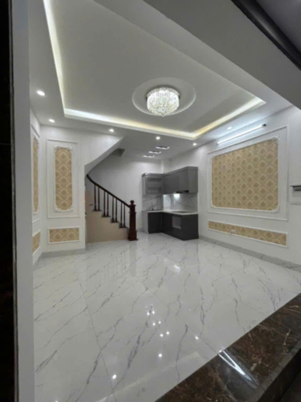 Nhà Đẹp Trung Tâm Đống Đa - Ngõ Chợ Khâm Thiên - 5.48 Tỷ