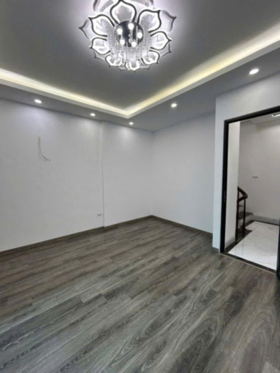 Nhà Đẹp Trung Tâm Đống Đa - Ngõ Chợ Khâm Thiên - 5.48 Tỷ