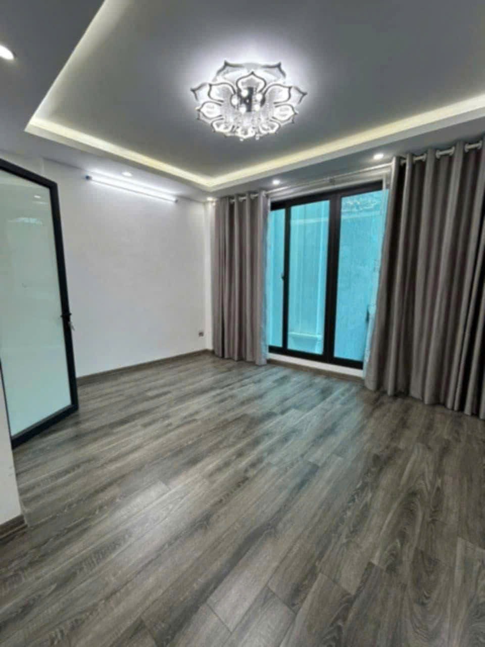 Nhà Đẹp Trung Tâm Đống Đa - Ngõ Chợ Khâm Thiên - 5.48 Tỷ