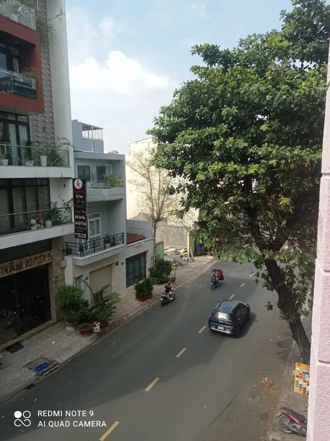 Bán nhà mặt tiền 4 tầng, Tân Phú - KD đỉnh cao, Pháp lý chuẩn