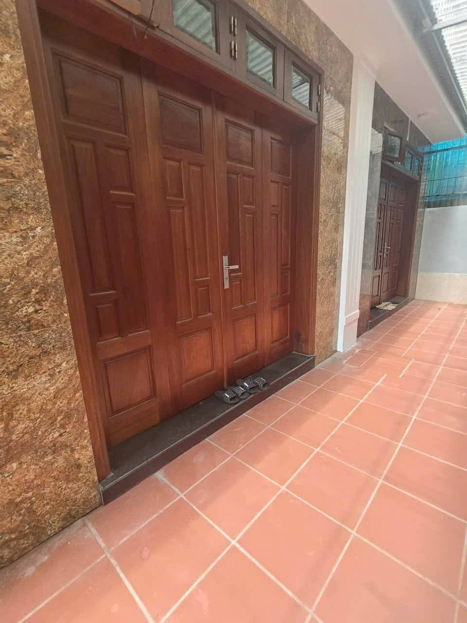 Bán Nhà Đẹp Thạch Bàn - 5 Tầng, 3 Phòng Ngủ, Oto Đỗ Cửa