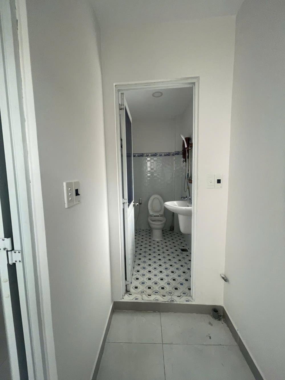 Nhà nhỏ hiếm có ngay hẻm Trường Chinh, Tân Bình - Vị trí đắc địa, tiềm năng lớn