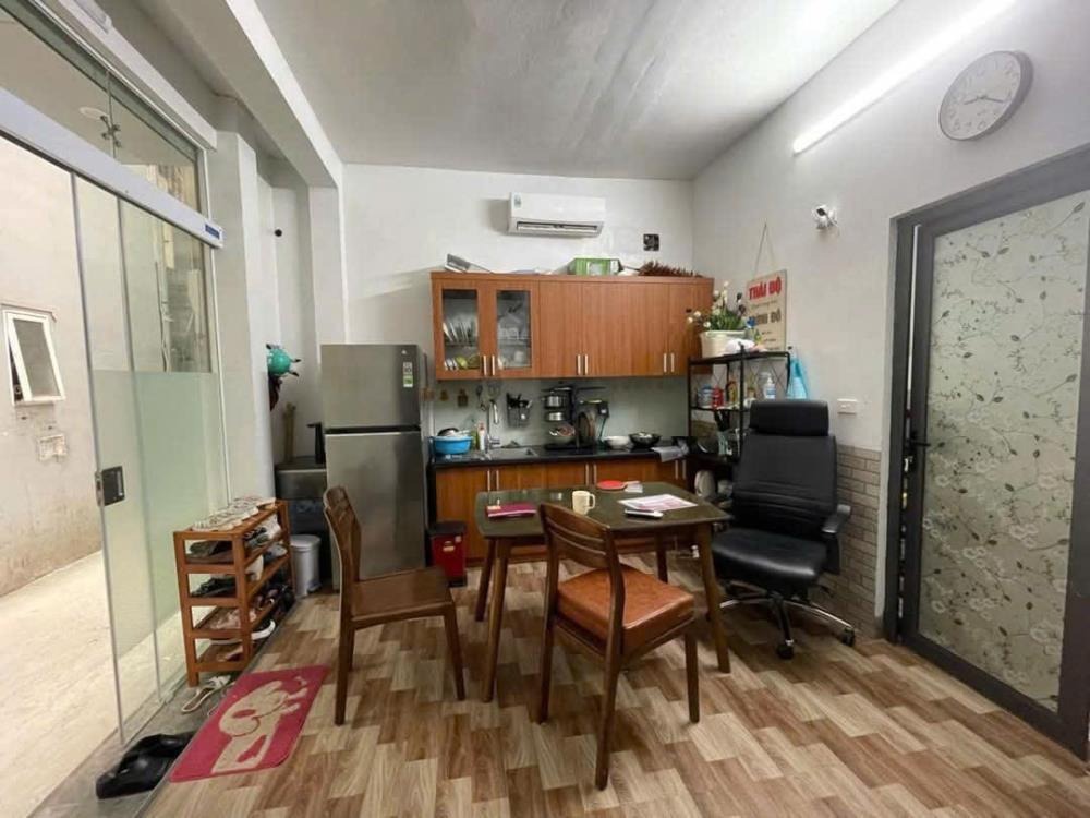 Bán Gấp CCMN Hoàng Mai: 96m2, 6 Tầng, MT Kinh Doanh, DT 80tr/tháng
