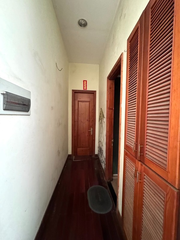 Nhà Phố Hoàng Hoa Thám - 68.5m2 - 13.2 tỷ - Vị Trí Đắc Địa, Nở Hậu