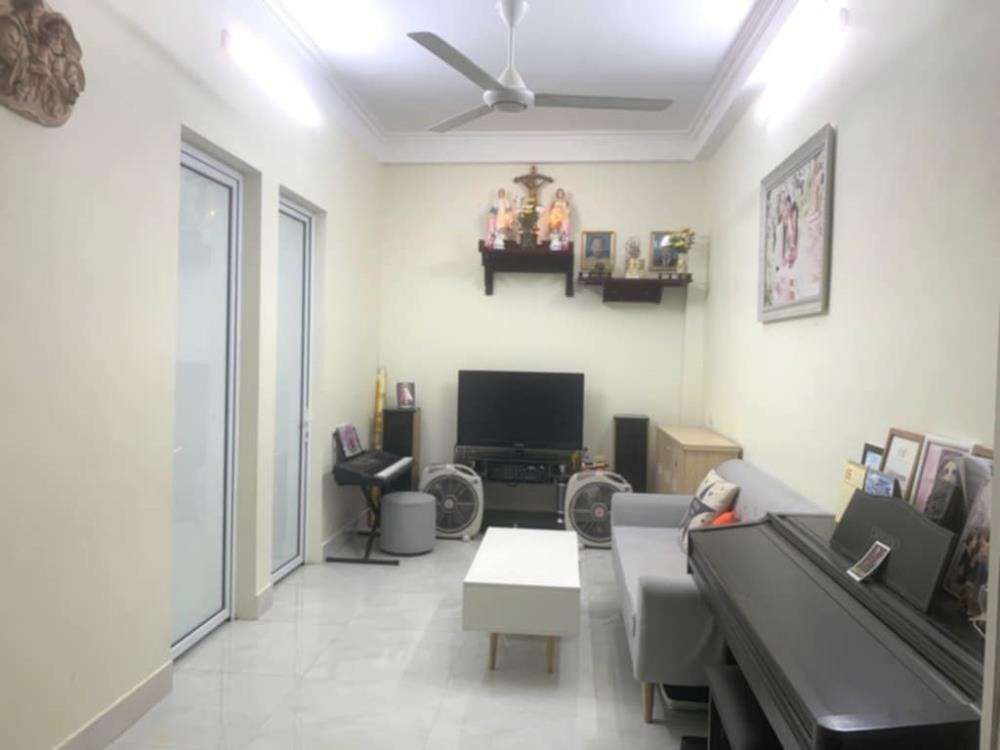 Bán Nhà Phố Hào Nam - Vị Trí Đắc Địa - Kinh Doanh Đỉnh Cao