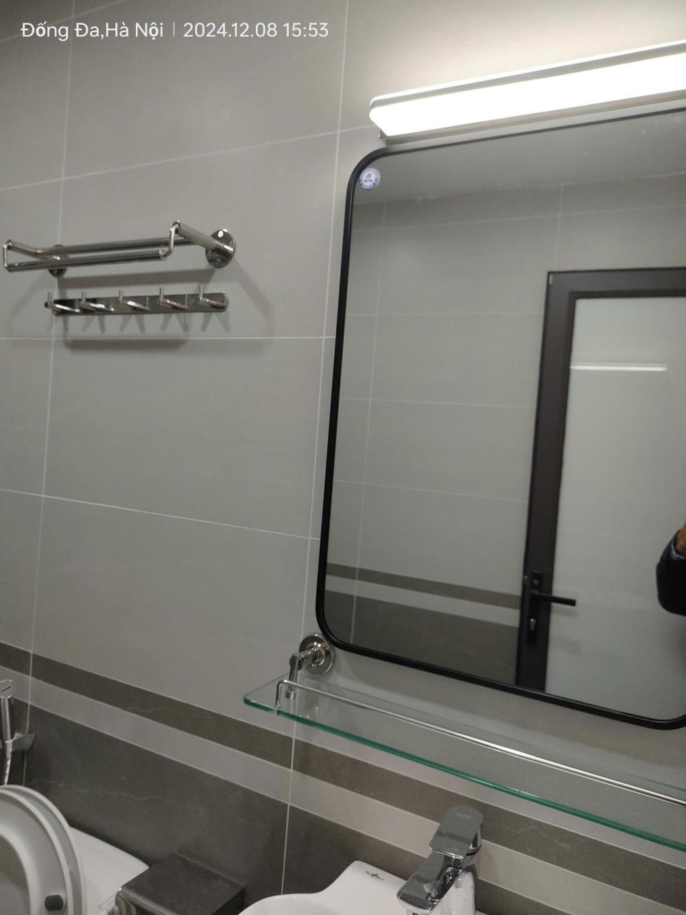 Bán Gấp Nhà Đẹp, Giá Tốt - 4 Tầng, Mặt Tiền, Đê Tô Hoàng, Hai Bà Trưng