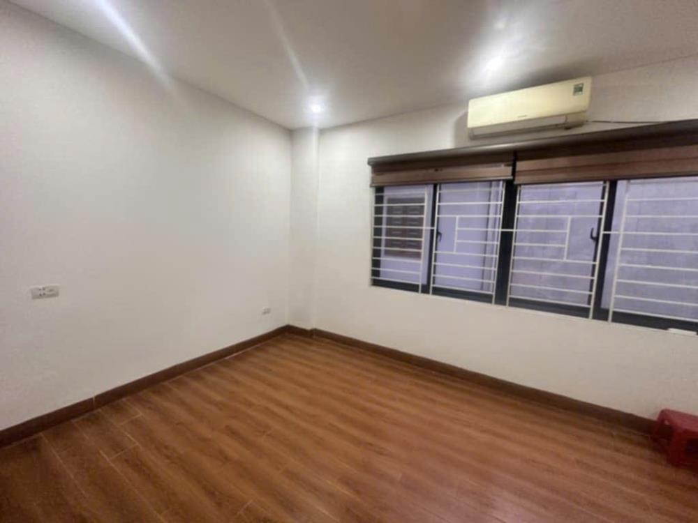 Bán nhà Nguyễn Văn Cừ 35m2, 5 tầng, mặt tiền 5m, giá 6.5 tỷ