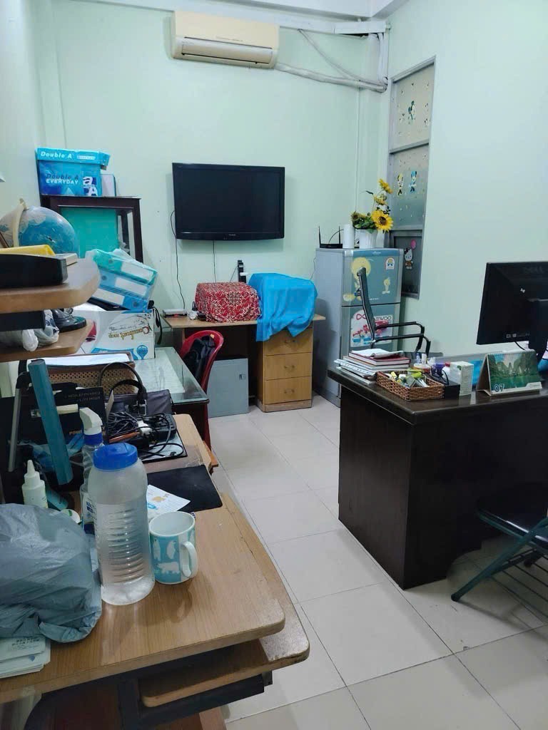 Nhà Phố 90m2 Quận 7 - 5PN, Giá 13.5 Tỷ - Vị Trí Đắc Địa