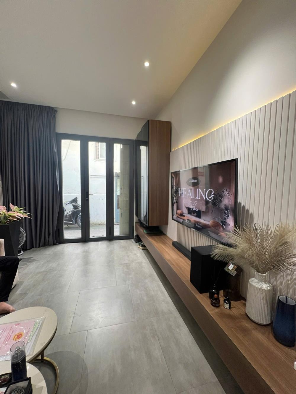 Nhà Xinh Giá Mềm - Gần KDC Nam Long, Quận 7