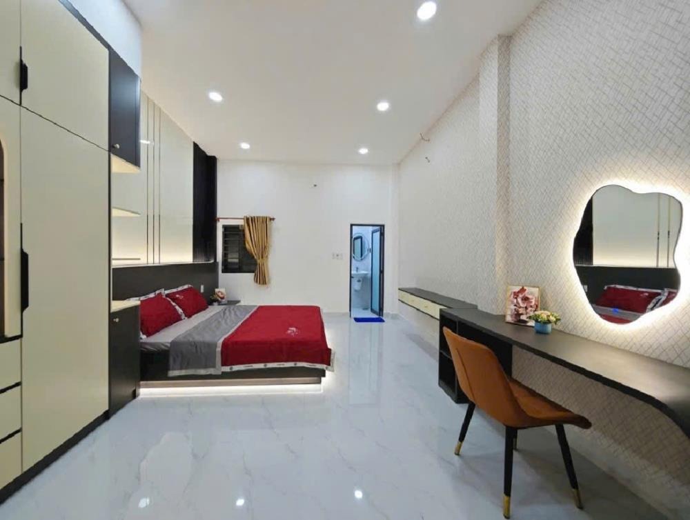 Bán Nhà Quận 12 Gần Metro: Hẻm Xe Tải, 2 Tầng, Full Nội Thất - Giá 6.250 Tỷ