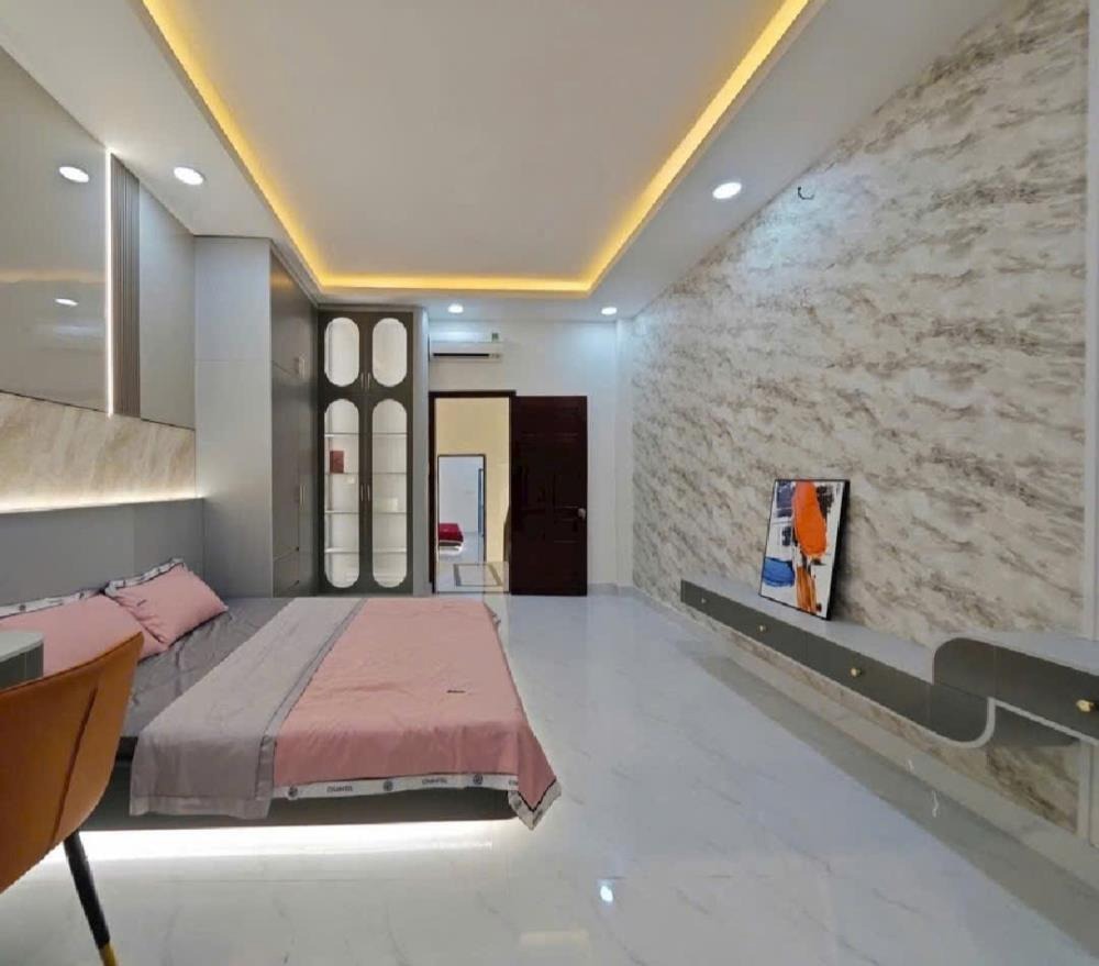 Bán Nhà Quận 12 Gần Metro: Hẻm Xe Tải, 2 Tầng, Full Nội Thất - Giá 6.250 Tỷ