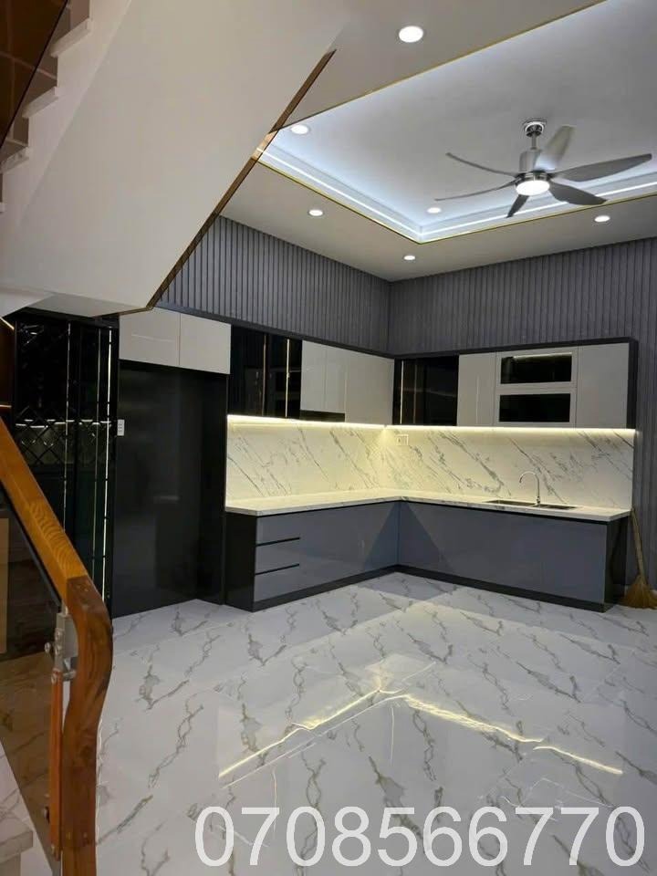 Nhà Đẹp Giá Tốt: 5x21m, 1 Trệt 1 Lầu, Sổ Hồng Riêng, Bình Chánh