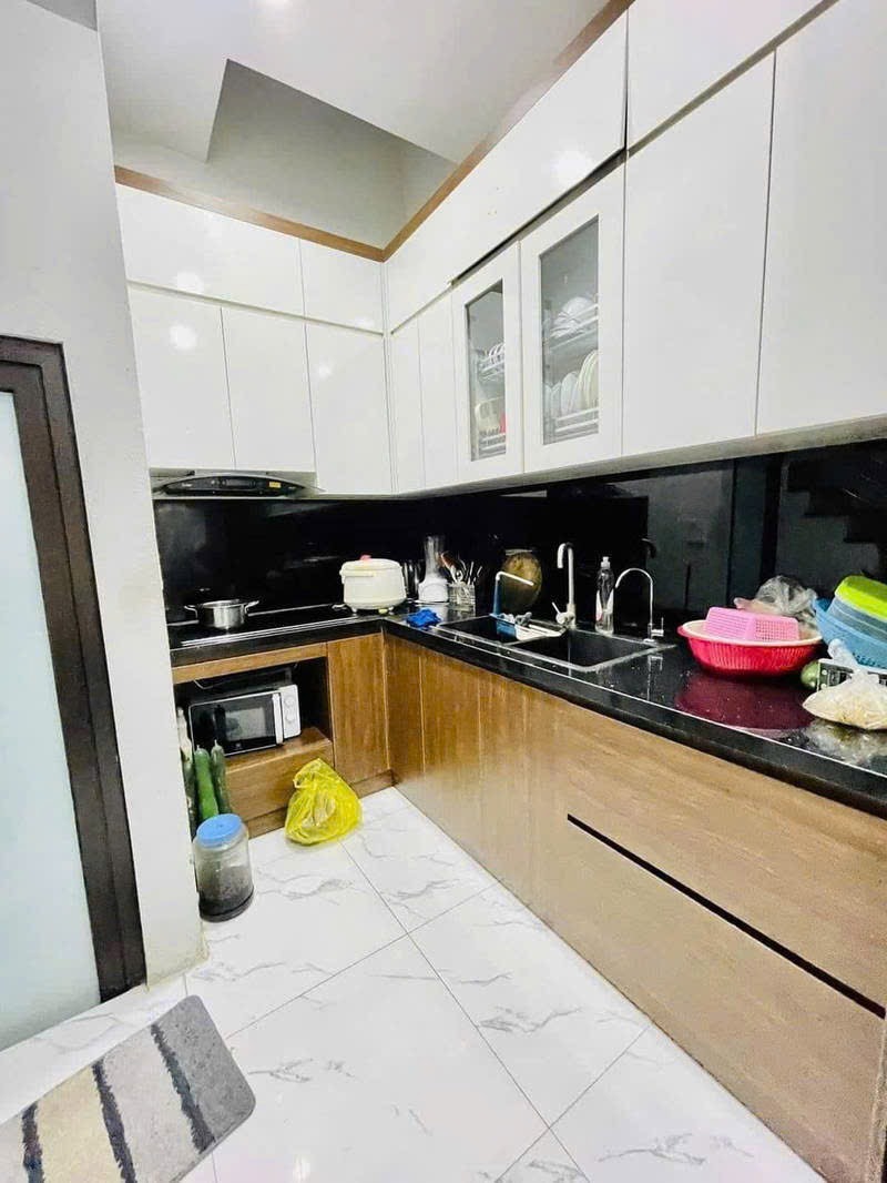 Bán Gấp Nhà Đẹp Trương Định - Dân Xây - Ngõ 3 Gác Đua - Giá Tốt