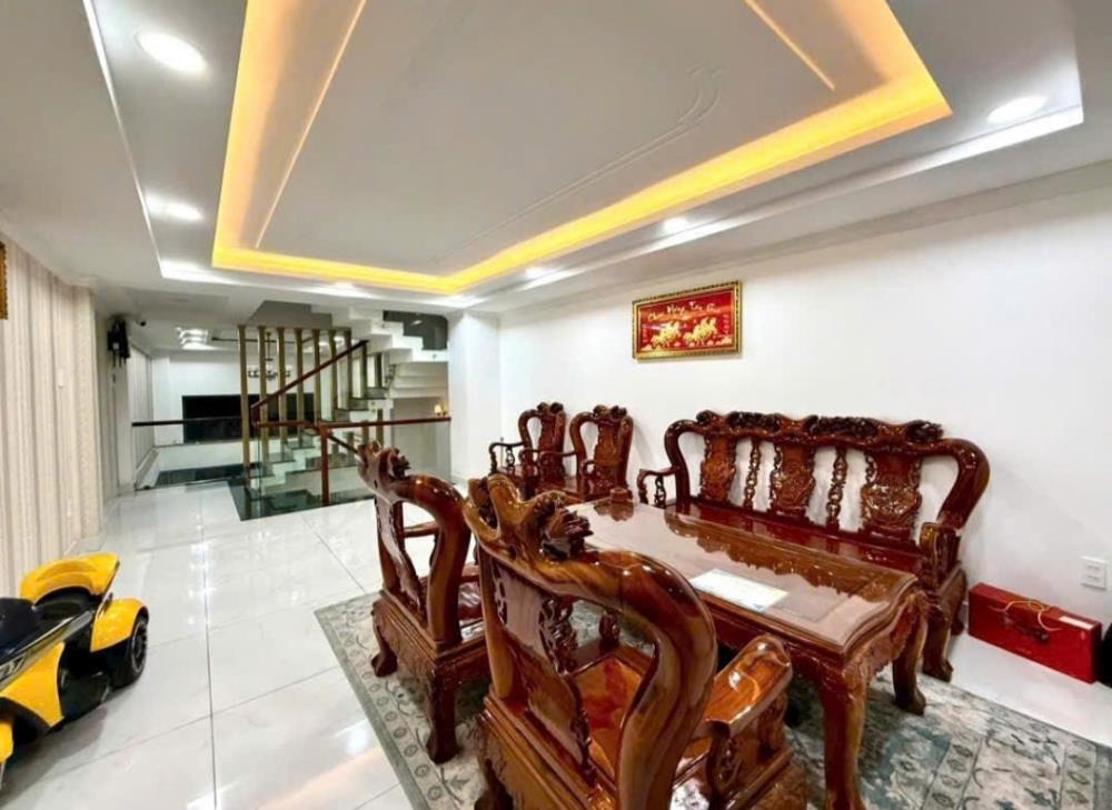 Chủ bán nhanh, giảm sâu: Nhà phố 5 tỷ999, 5 tầng, đường 10m, Q12