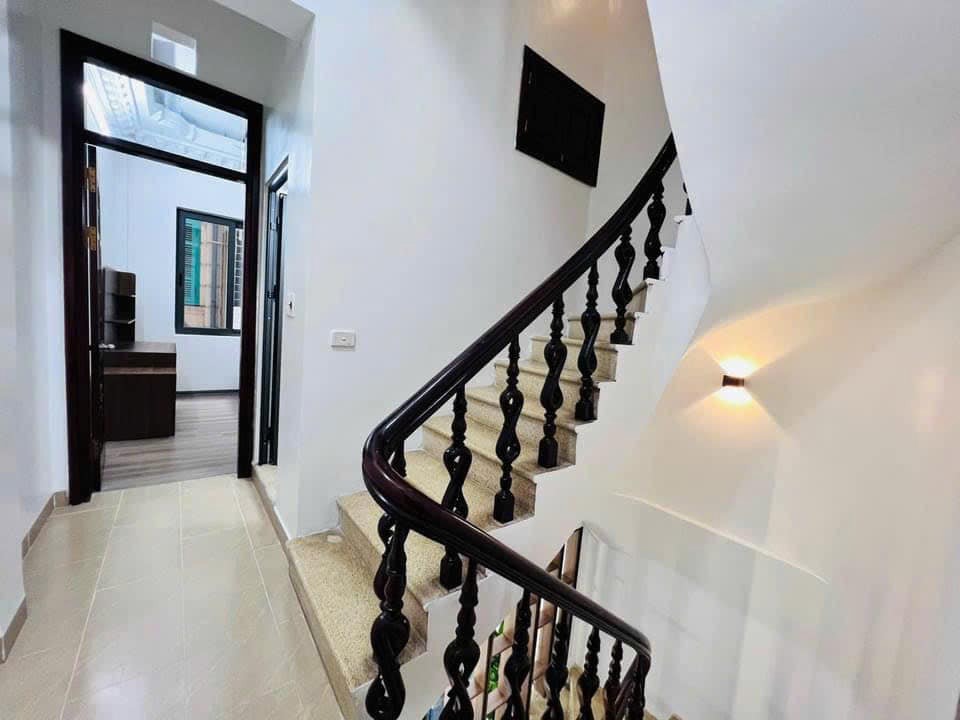 Bán nhà phố Quan Nhân - 42m2 x 4 tầng - 9.15 tỷ - Ô tô vào nhà