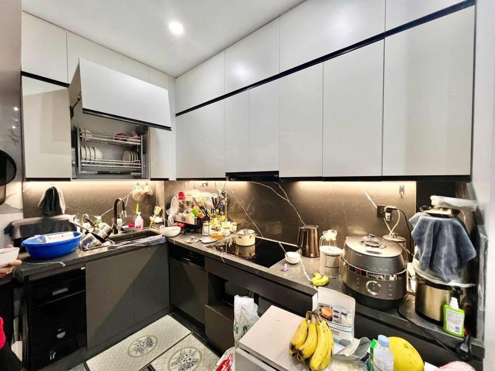 Bán Nhà Bạch Mai 31m2 6 Tầng - Ô Tô Đỗ Cổng - Nội Thất Luxury - Giá 8.7 Tỷ