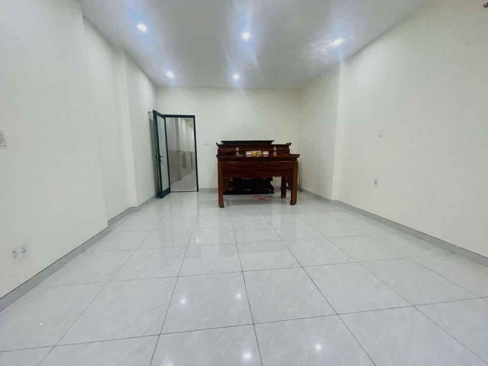 Nhà Lê Quang Định 4 Tầng, 135m2 Nở Hậu, 7 PN Cho Thuê - Giá 19.9 Tỷ