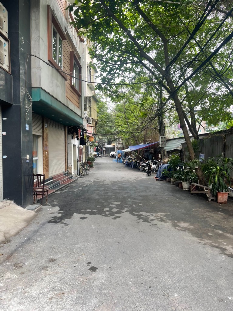 Nhà Mới Xây Đặng Tiến Đông - Đống Đa - 7 Tầng - Ô Tô Vào - Giá 13.5 Tỷ