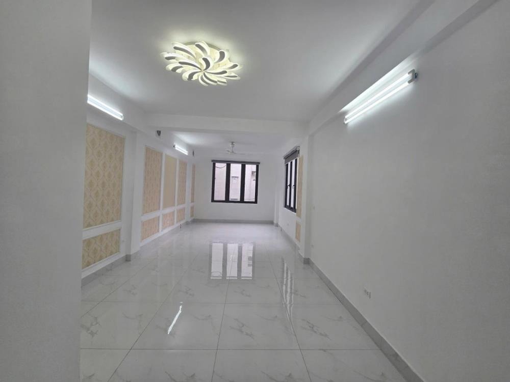 Chỉ 11.5 Tỷ Sở Hữu Ngay Biệt Thự 6 Tầng, Thang Máy, Nguyễn Khang, Cầu Giấy