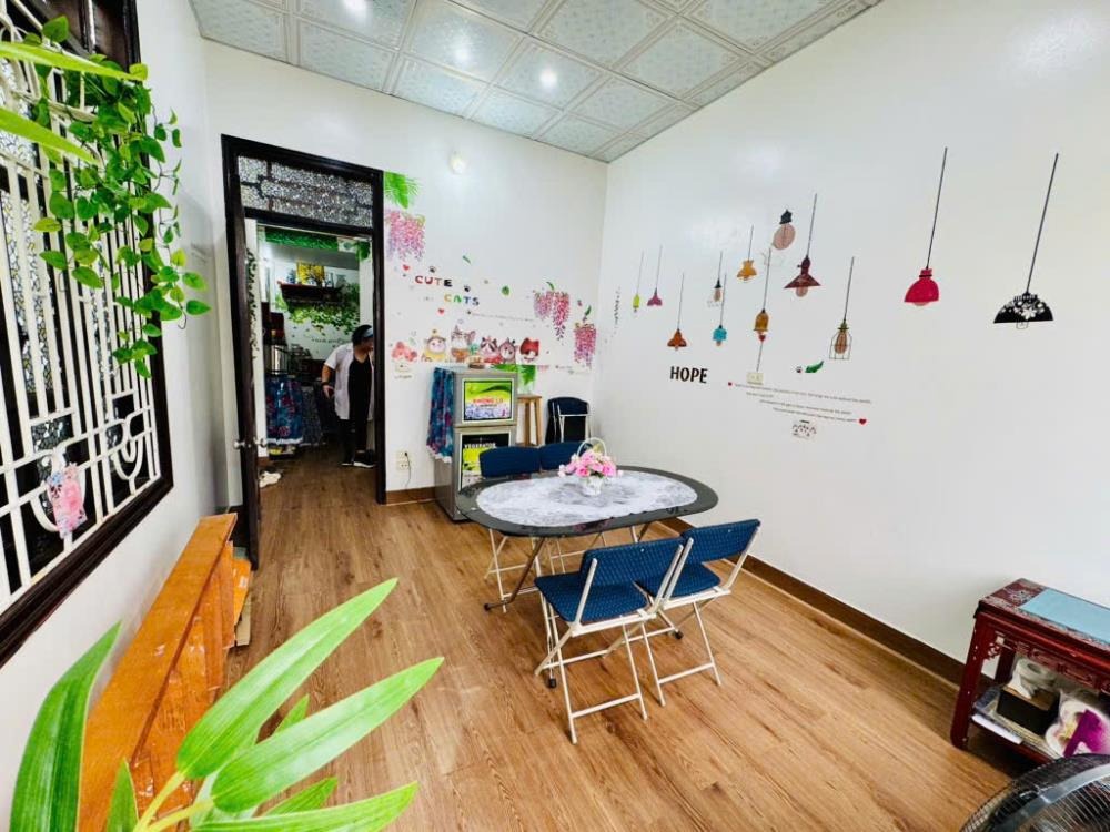 Bán nhà Giang Cao, Bát Tràng - 35m2, 3 Tầng, Ô Tô Đỗ Cửa - Giá Tốt