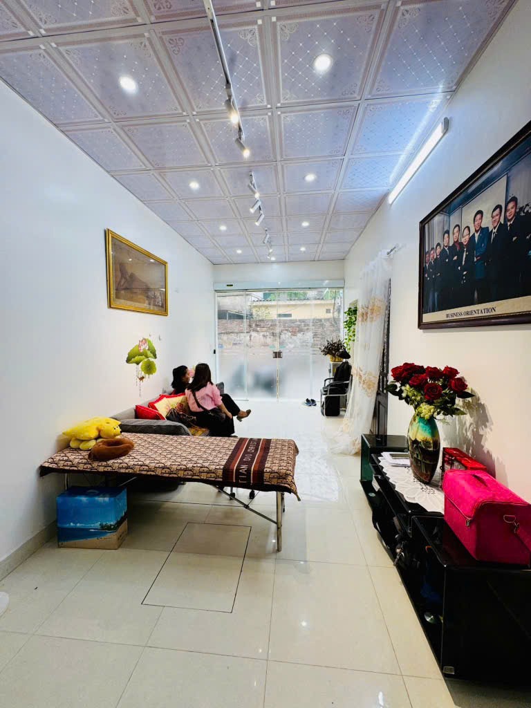 Bán nhà Giang Cao, Bát Tràng - 35m2, 3 Tầng, Ô Tô Đỗ Cửa - Giá Tốt