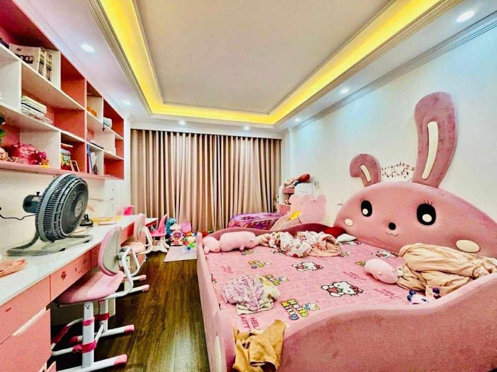 Bán nhà 7 tầng có thang máy, ô tô trong nhà, nội thất đẹp - 50m2, mặt tiền 4m